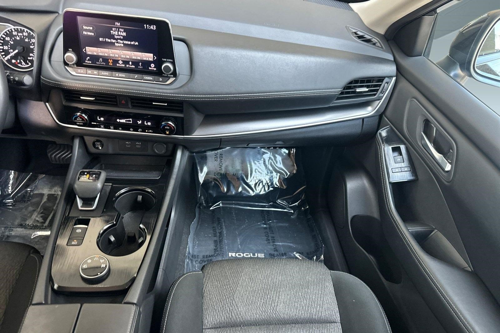 2025 Nissan Rogue SV - Photo 30