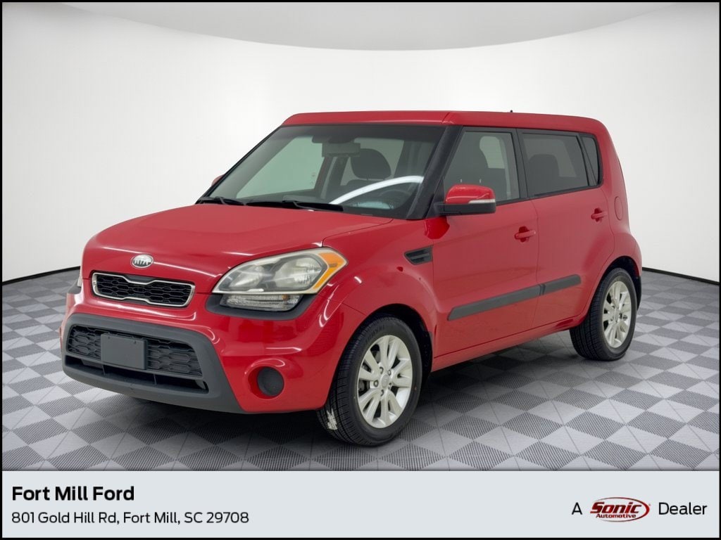 2013 Kia Soul + Hatchback