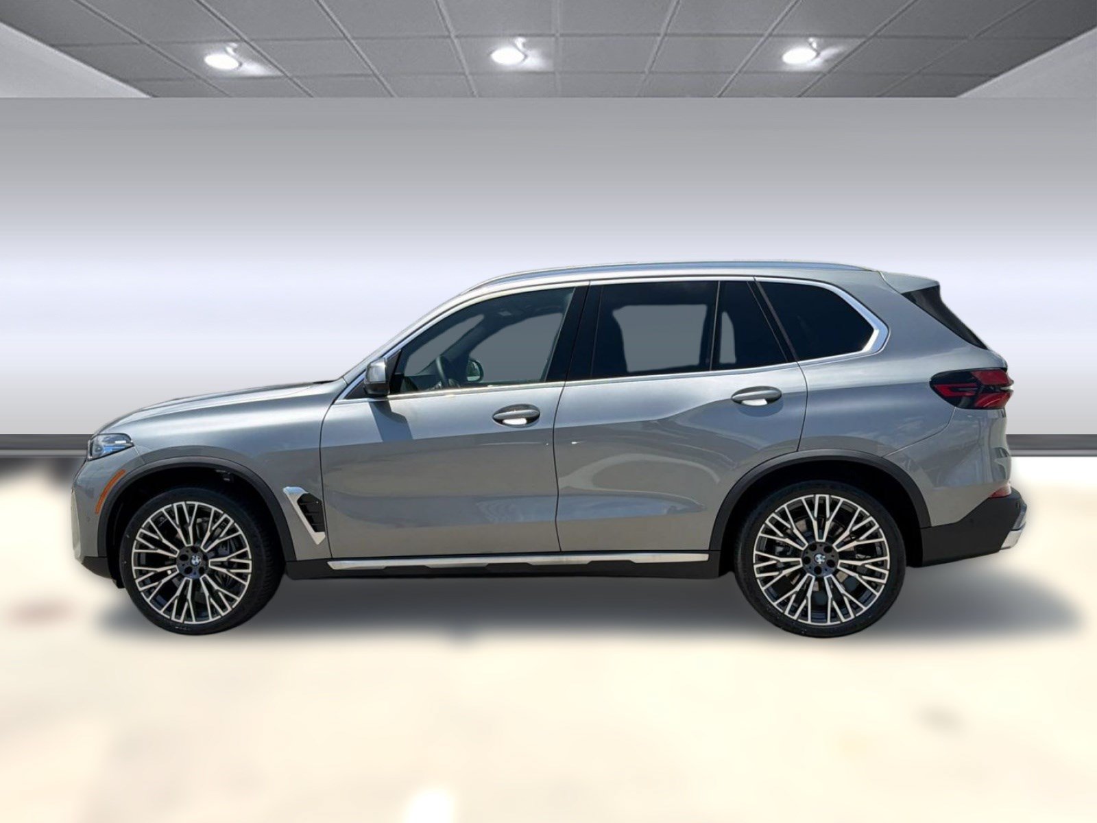 New 2026 BMW X5 sDrive40i SUV
