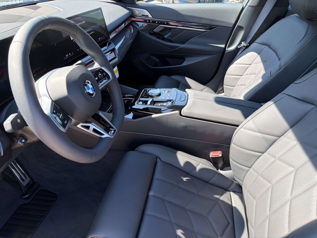 New 2027 BMW 540i xDrive Sedan