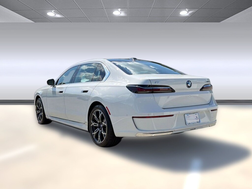 New 2026 BMW i7 xDrive60 Sedan
