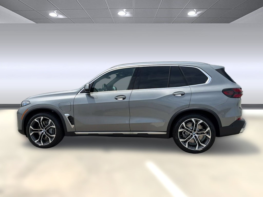 New 2026 BMW X5 PHEV xDrive50e SUV