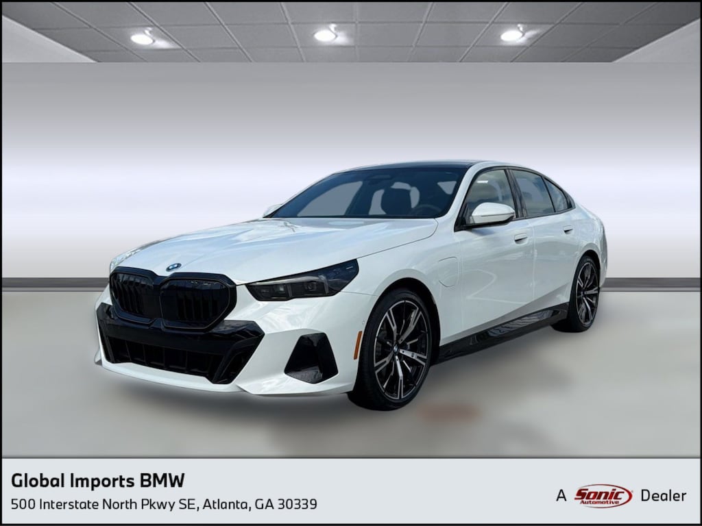 New 2027 BMW 550e xDrive Sedan