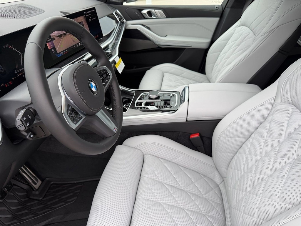 New 2027 BMW X7 xDrive40i SUV