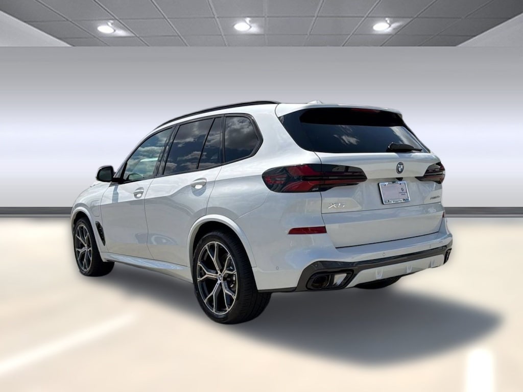 New 2026 BMW X5 PHEV xDrive50e SUV