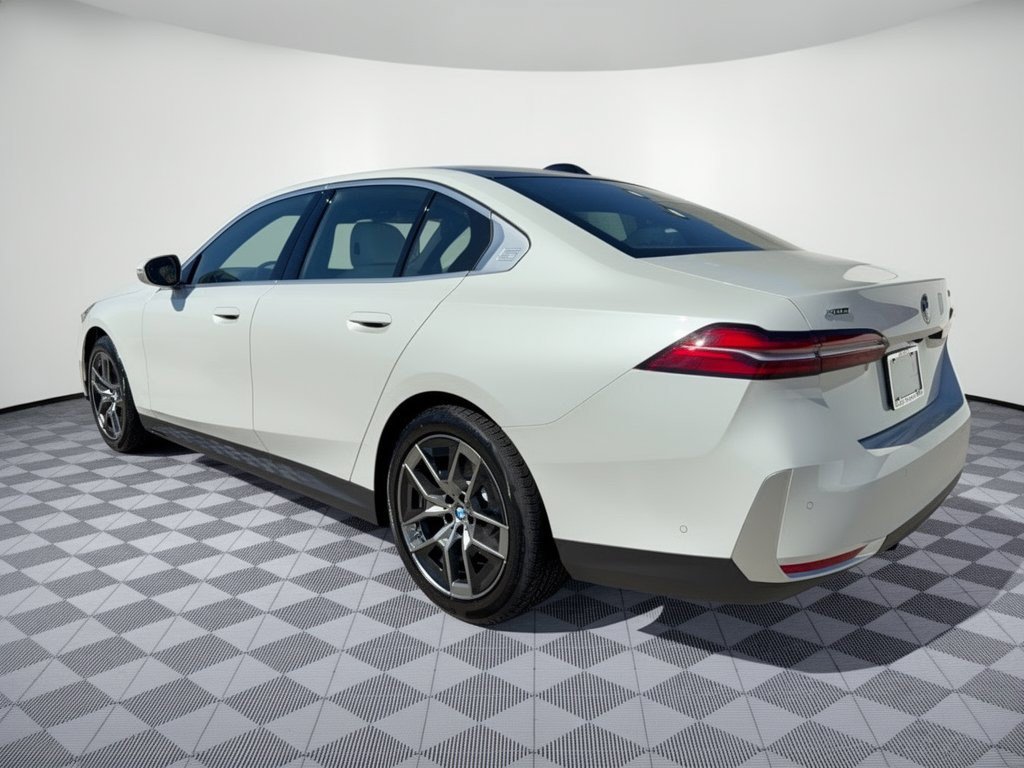 New 2027 BMW 530i xDrive Sedan
