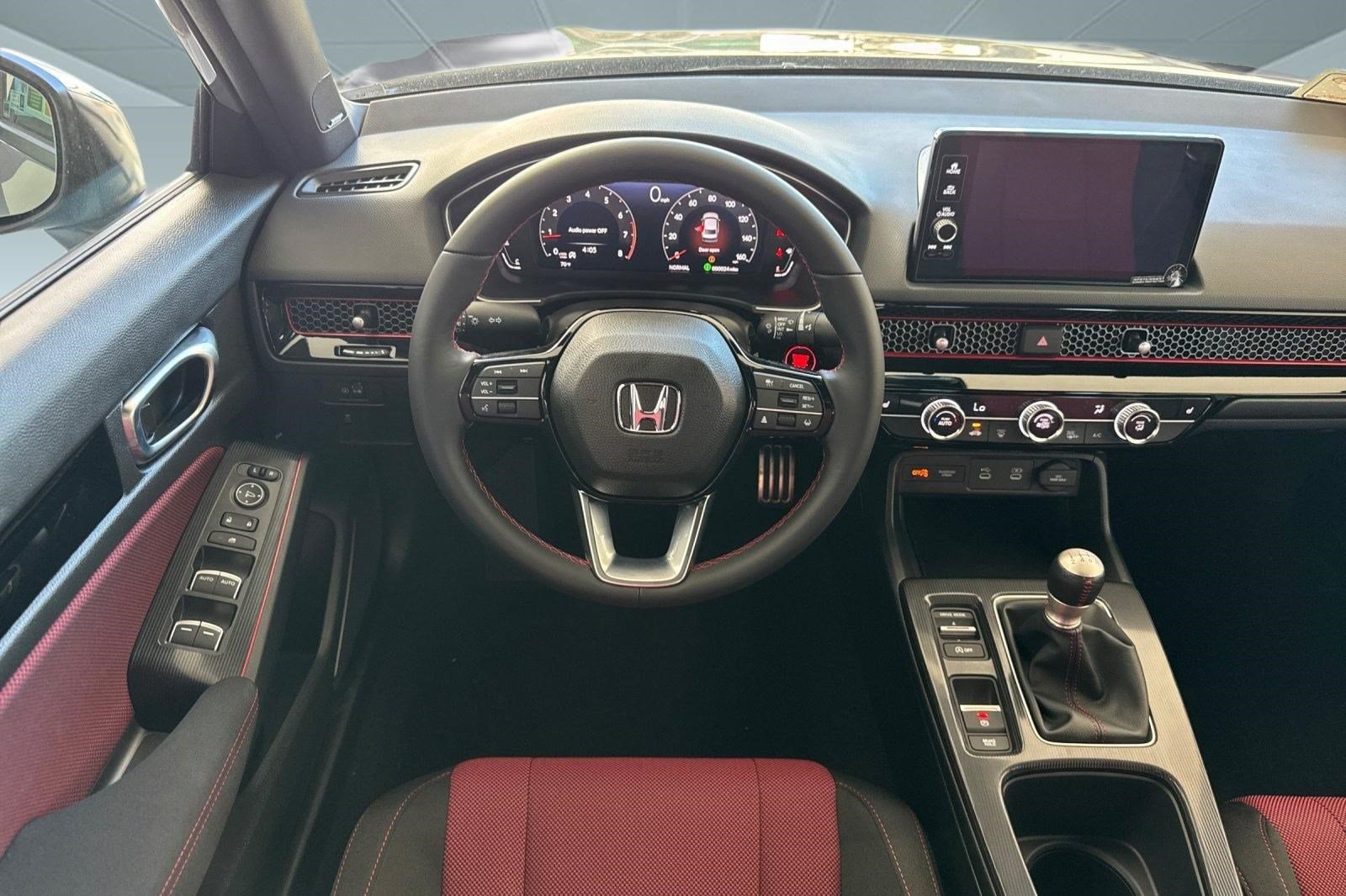 2026 Honda Civic Si - Photo 27