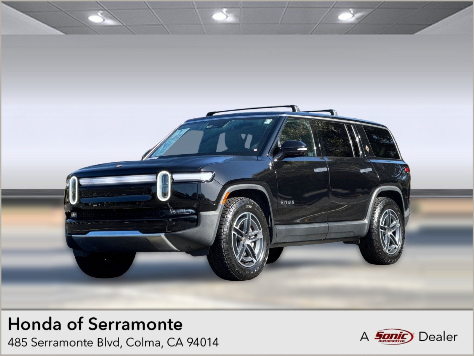 2025 Rivian R1S Adventure