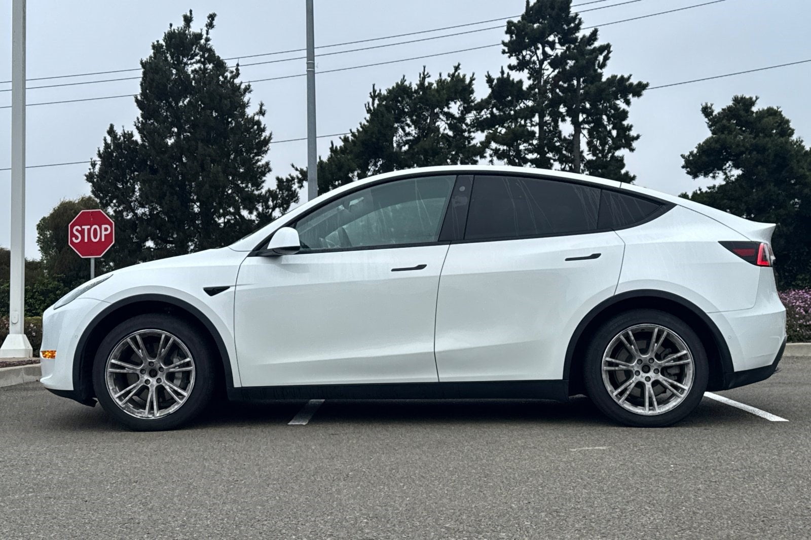 Used 2021 Tesla Model Y Long Range with VIN 5YJYGDEE9MF296797 for sale in Colma, CA