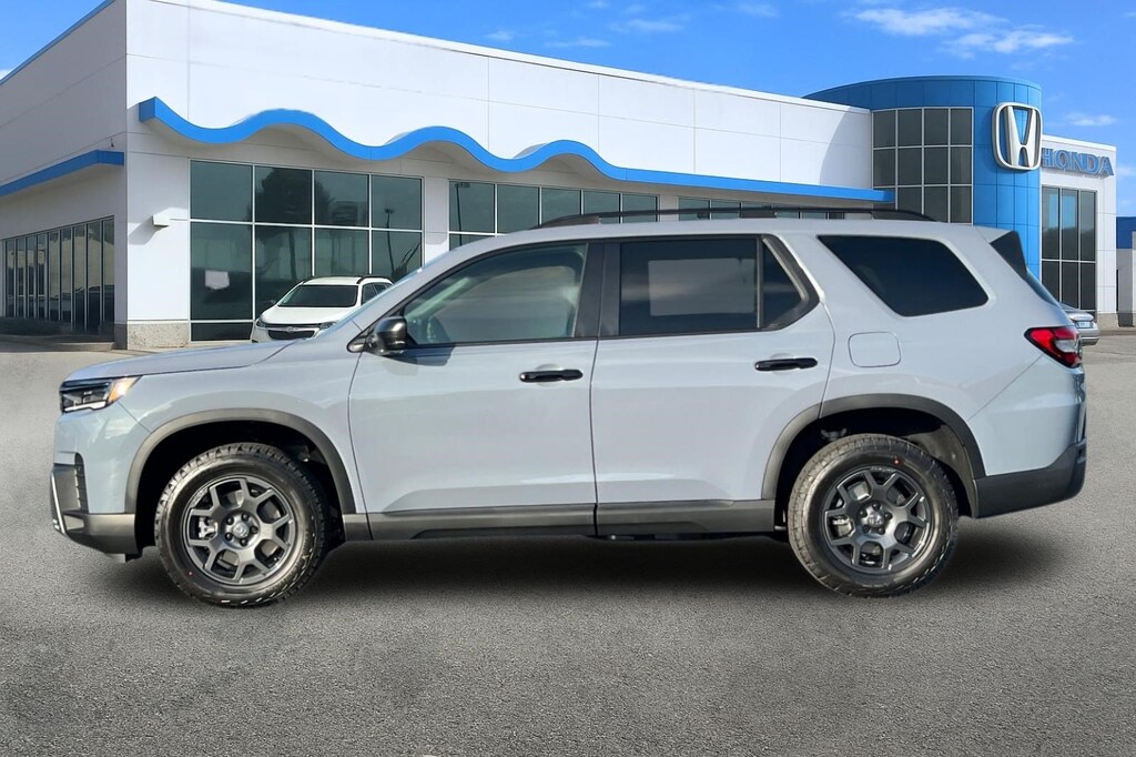 New 2026 Honda Pilot TrailSport SUV