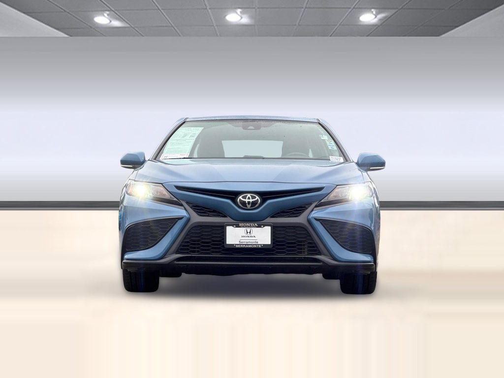 Used 2024 Toyota Camry SE Sedan