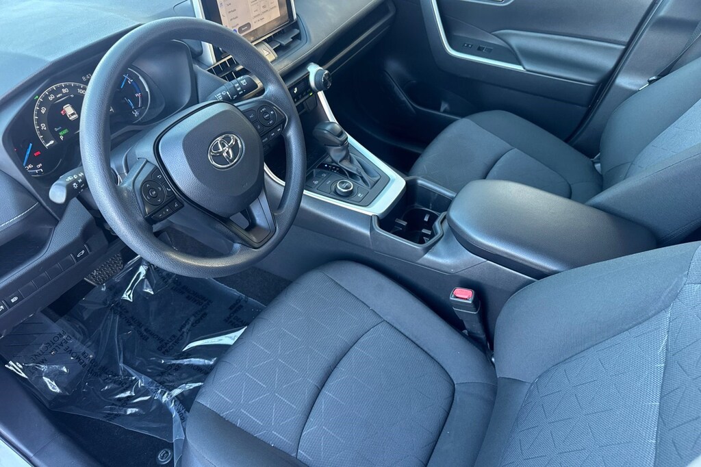 Used 2025 Toyota RAV4 Hybrid XLE SUV