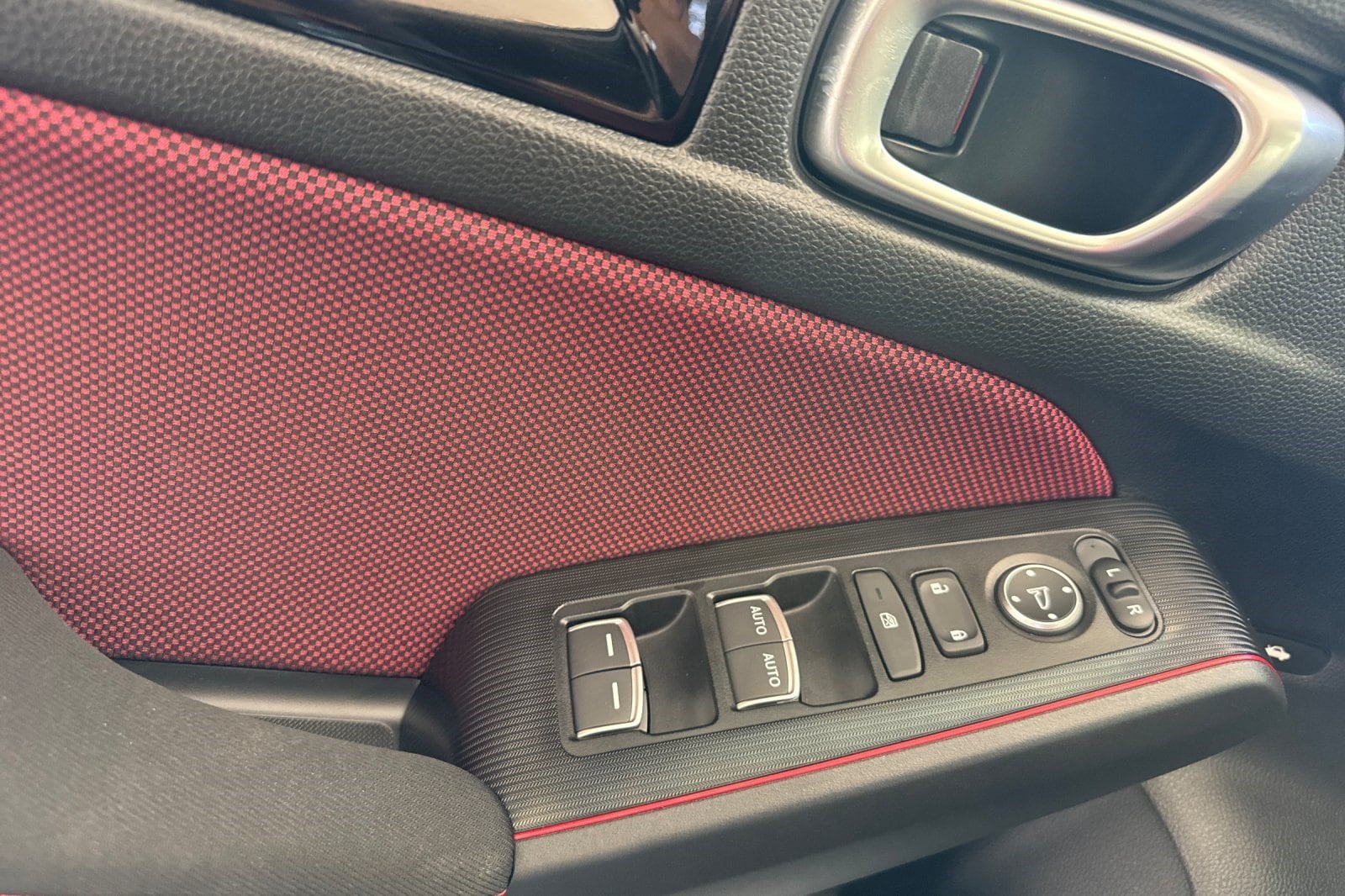 2026 Honda Civic Si - Photo 30