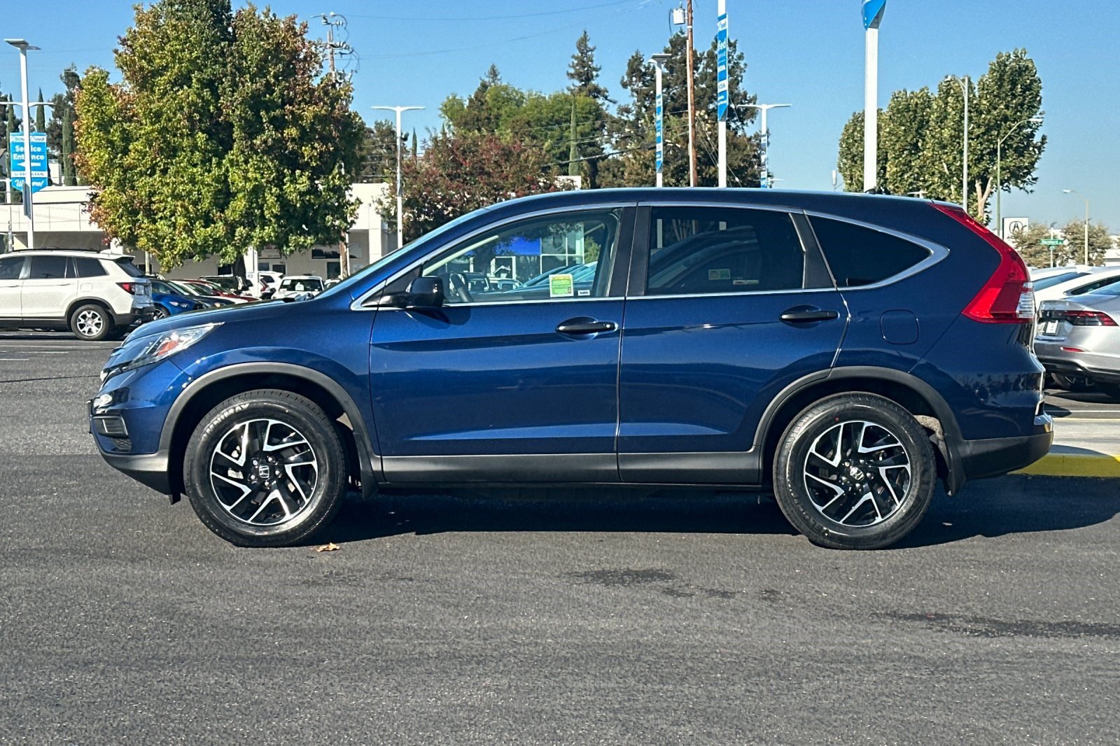 Used 2016 Honda CR-V SE FWD SUV