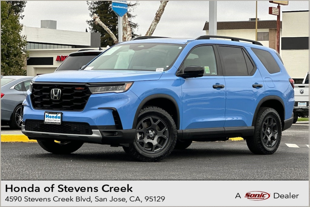 Used 2024 Honda Pilot TrailSport SUV