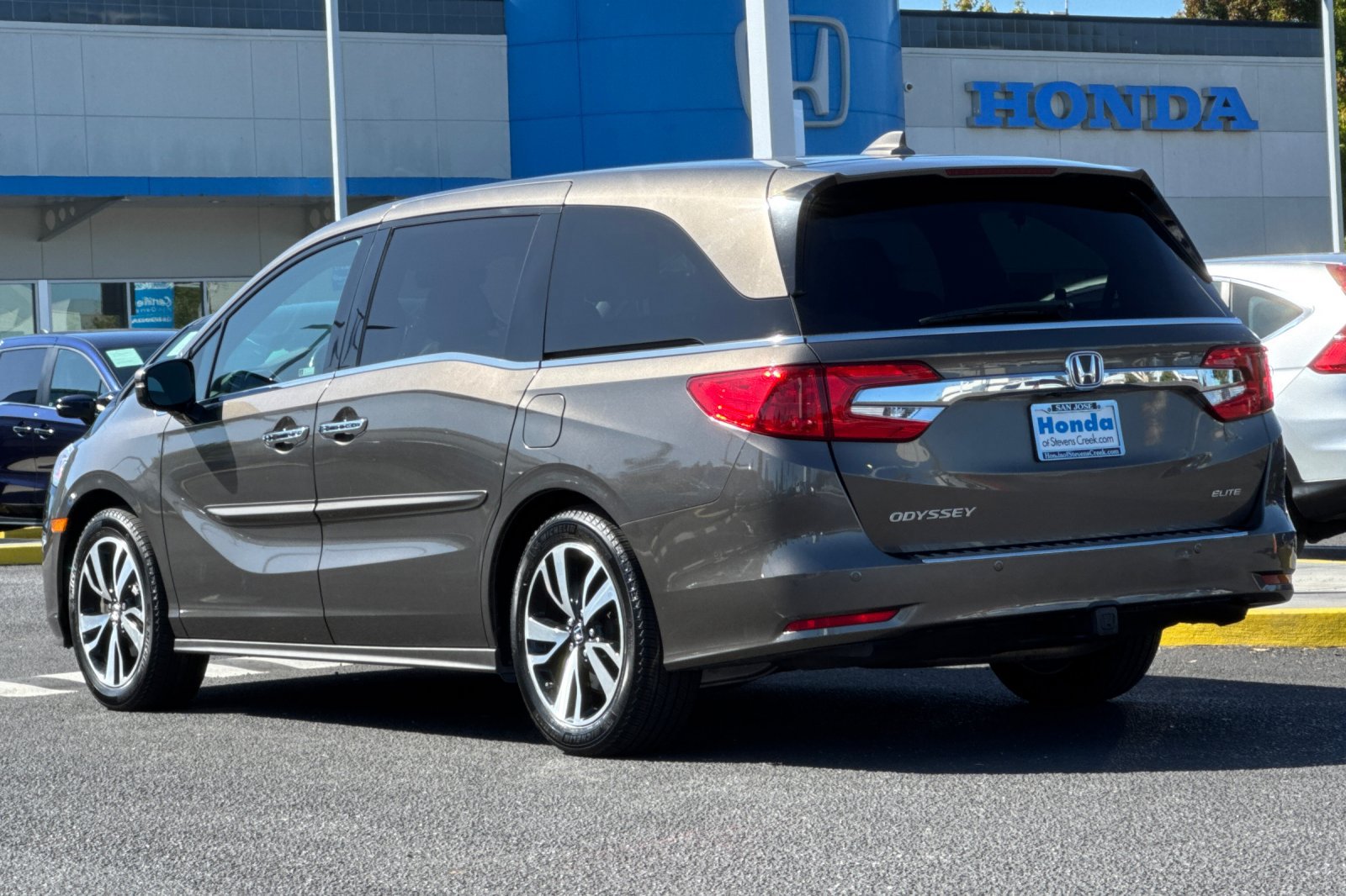 Used 2019 Honda Odyssey Elite Van