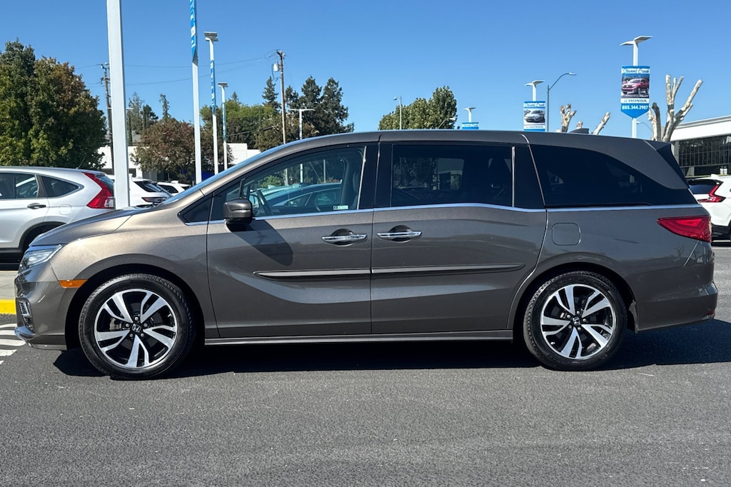 Used 2019 Honda Odyssey Elite Van