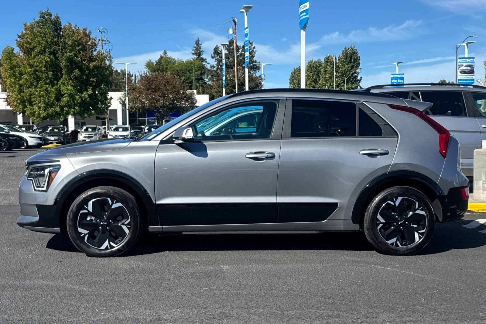 Used 2024 Kia Niro Wind with VIN KNDCR3L12R5117247 for sale in San Jose, CA
