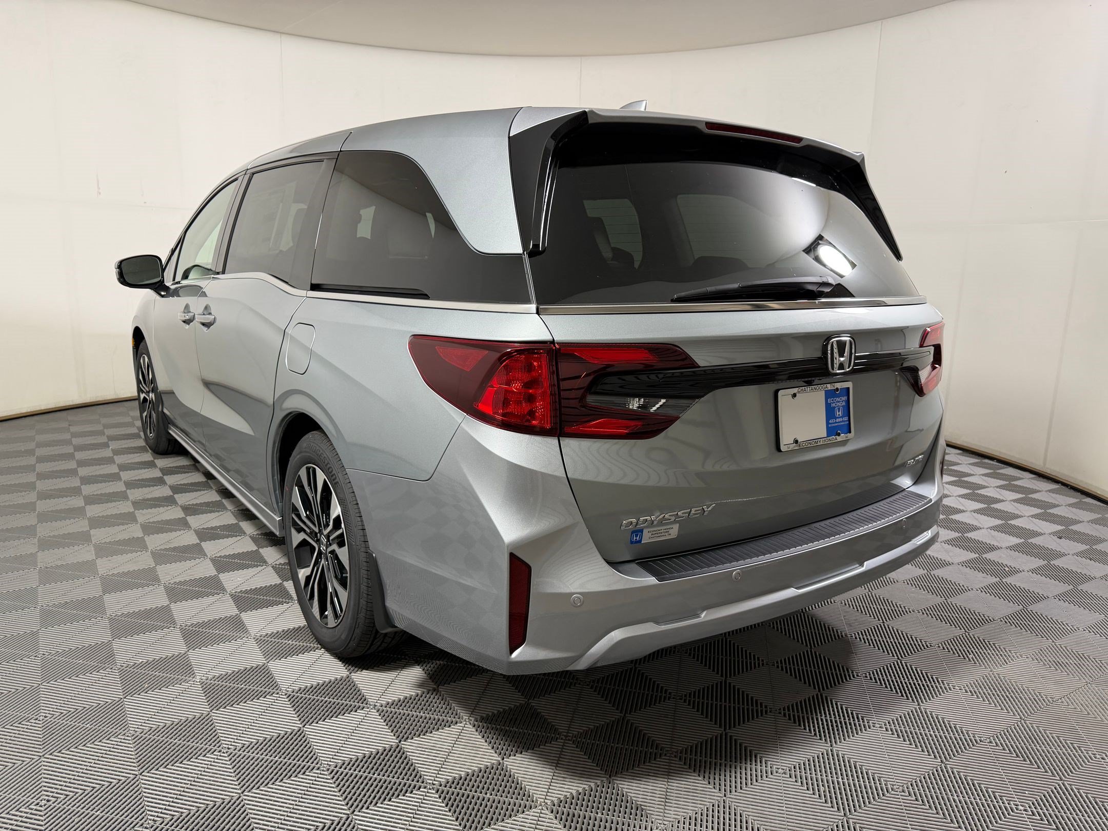New 2027 Honda Odyssey Elite Van Passenger Van