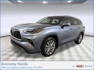 Used 2024 Toyota Highlander Platinum SUV in Chattanooga