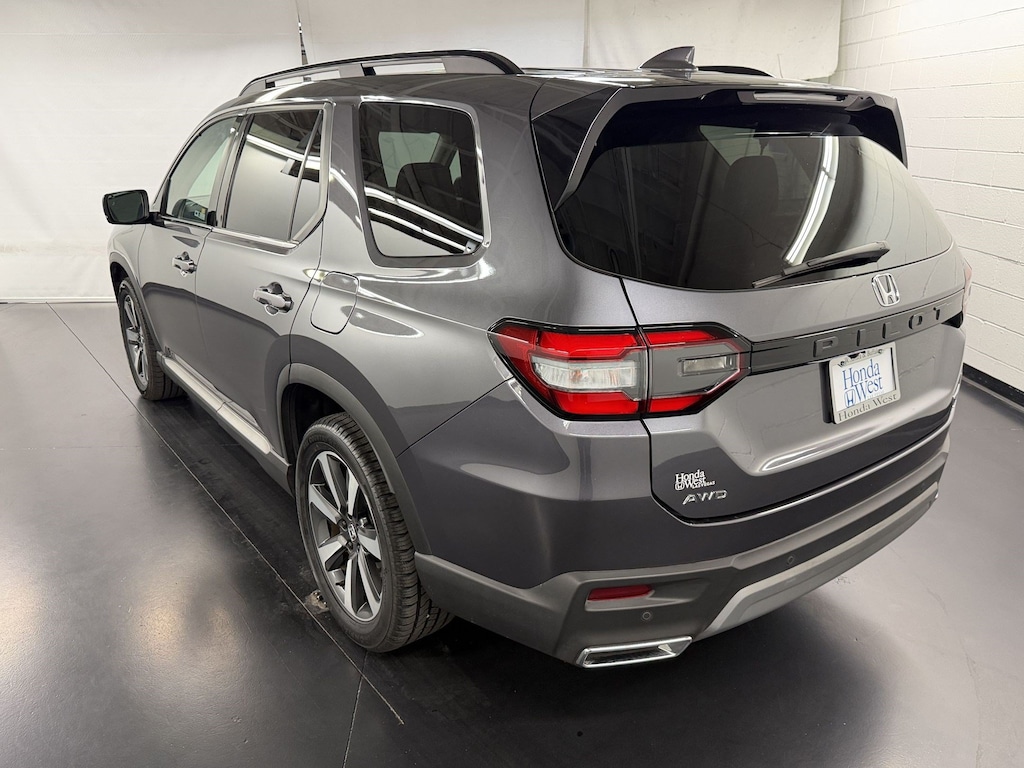 Certified 2024 Honda Pilot Touring SUV