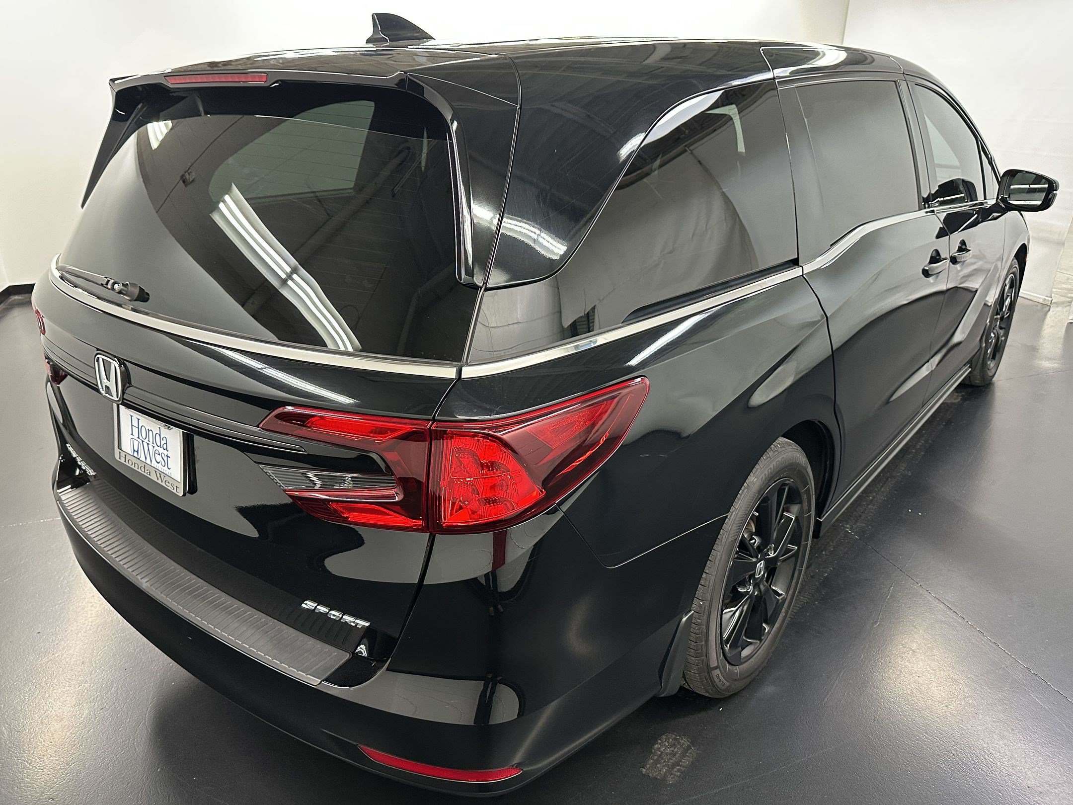 2024 Honda Odyssey SPORT - Photo 9