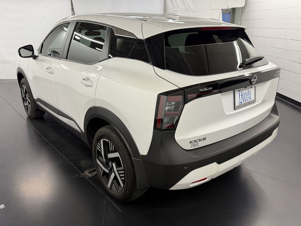 Used 2025 Nissan Kicks SV SUV