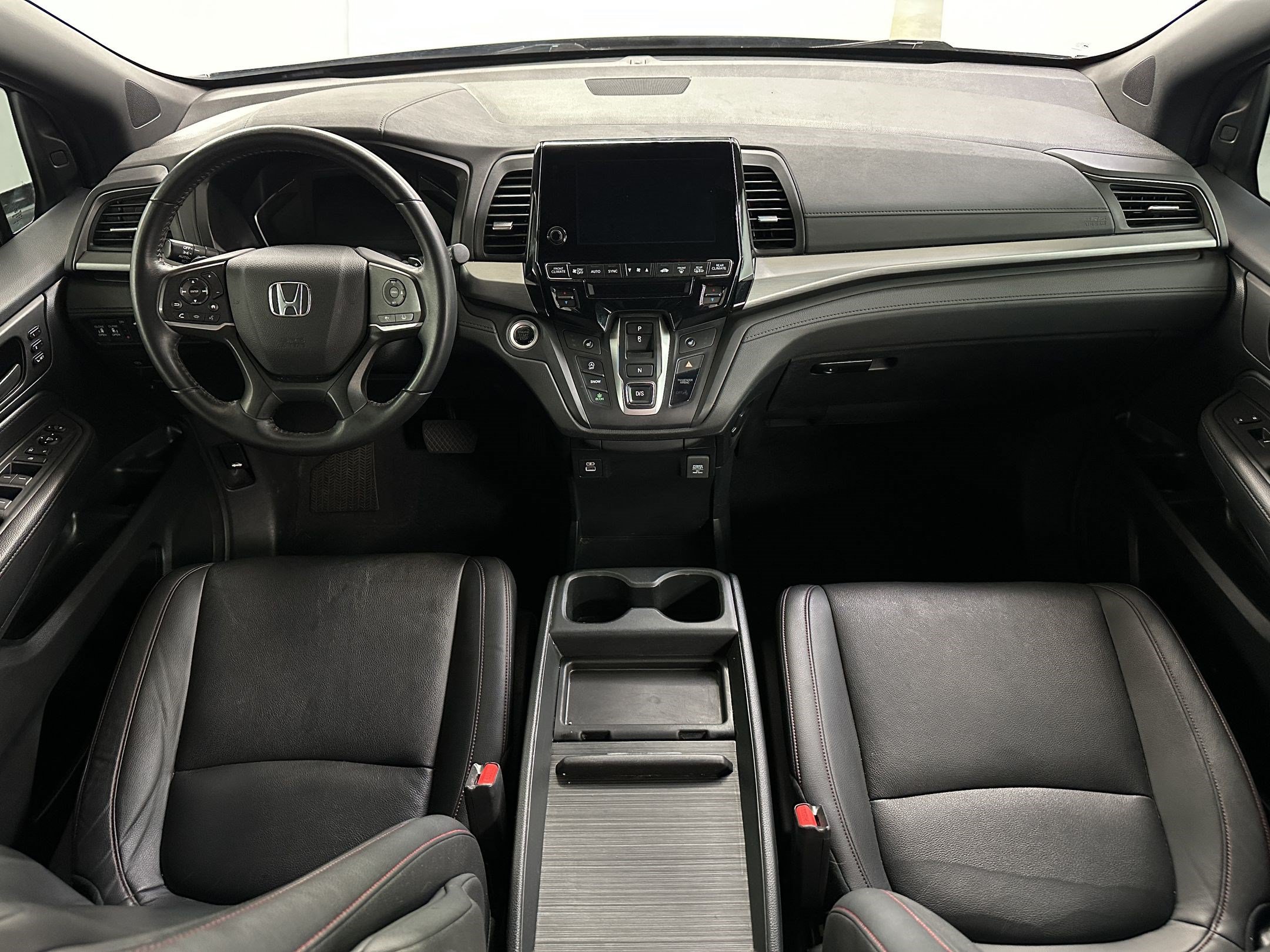2024 Honda Odyssey SPORT - Photo 17