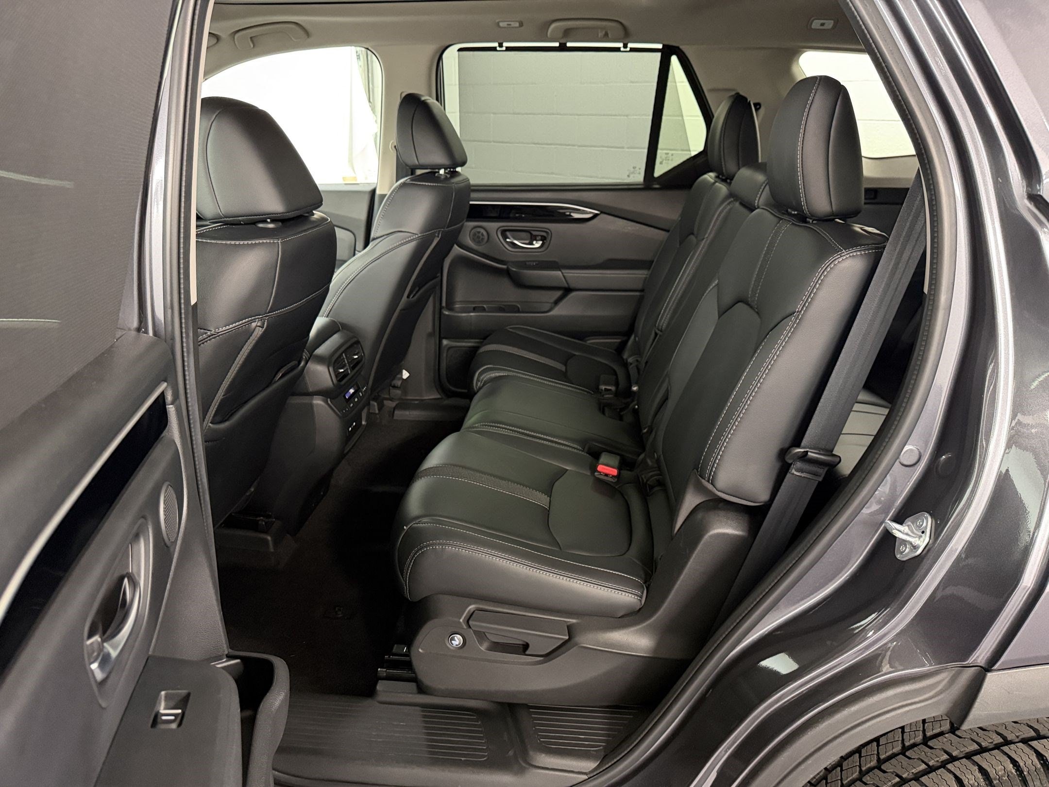 2024 Honda Pilot Touring - Photo 23