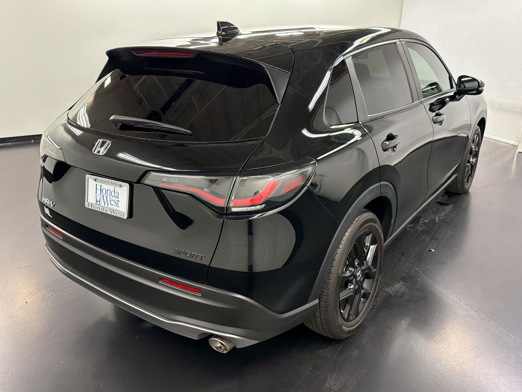 2025 Honda HR-V Sport - Photo 9