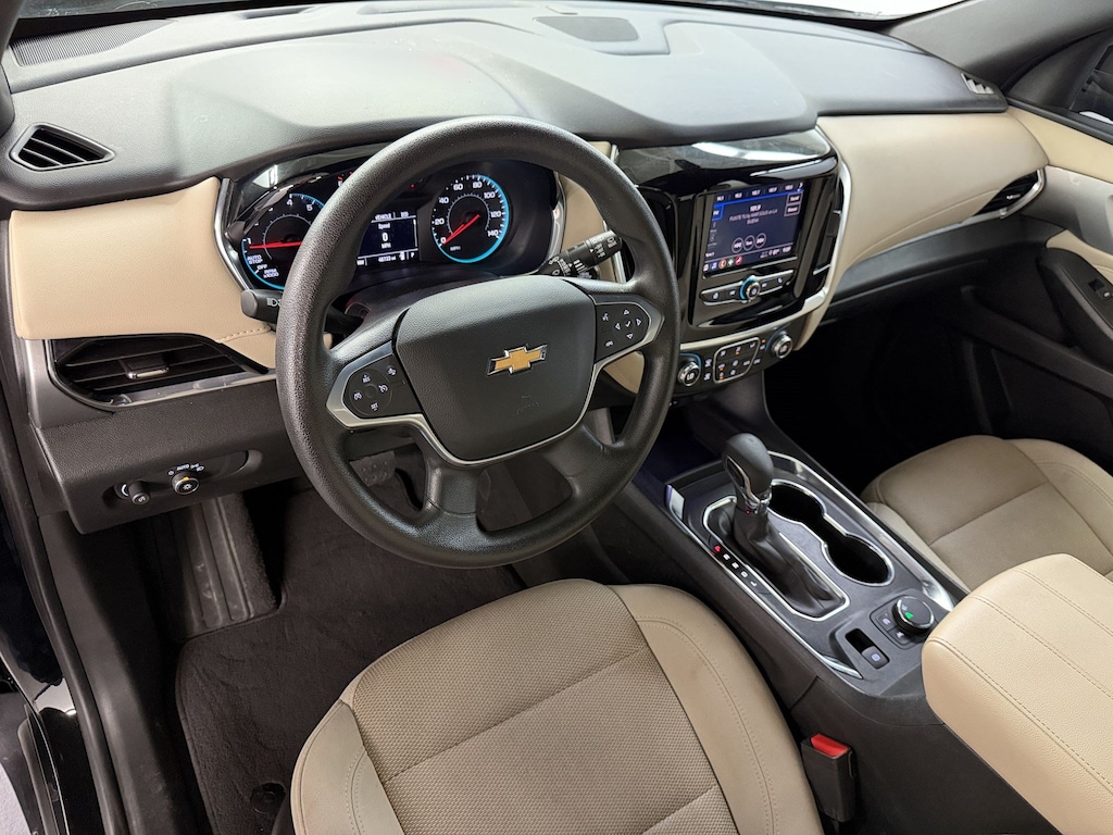Used 2022 Chevrolet Traverse LS SUV
