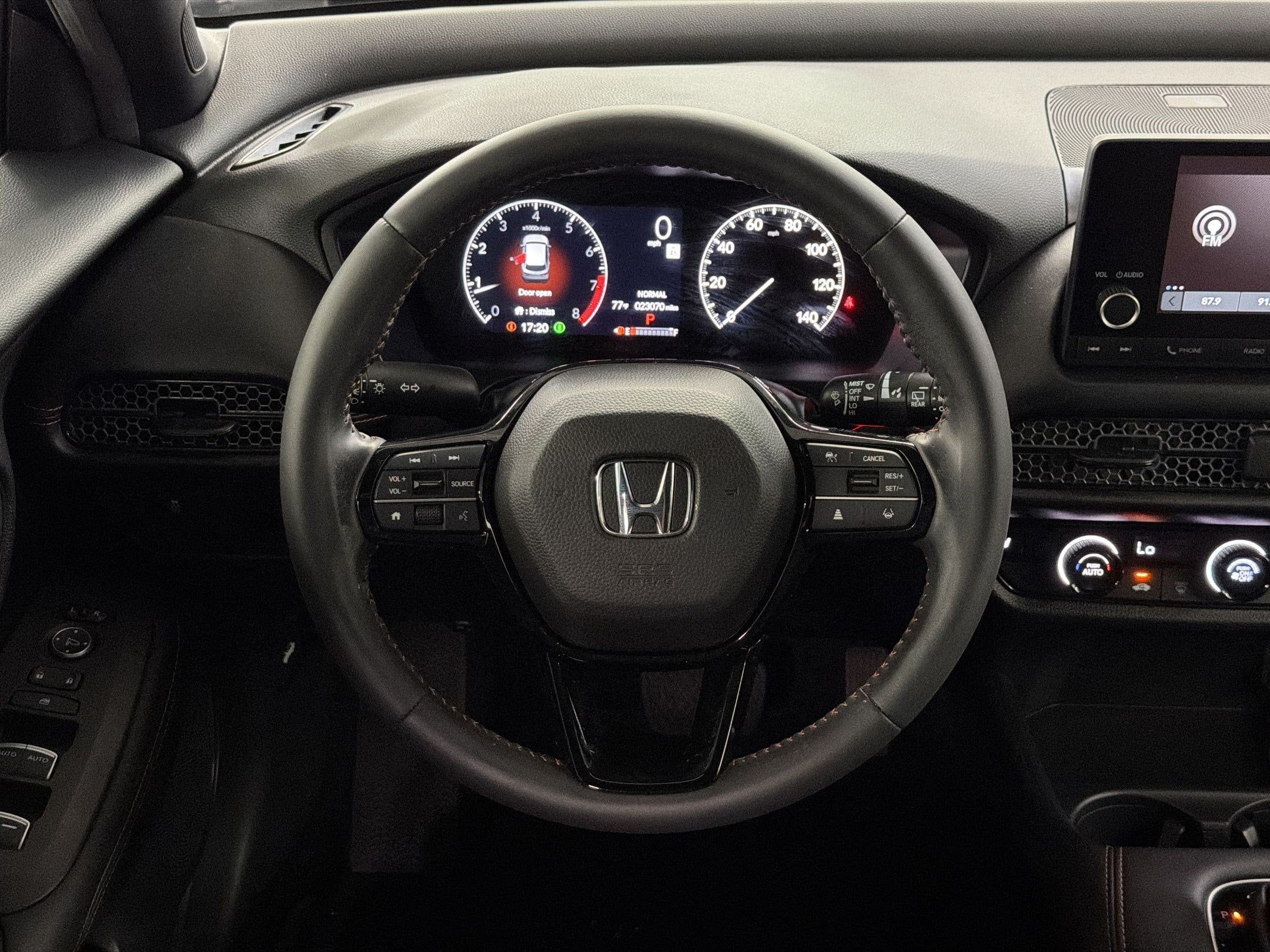 2025 Honda HR-V Sport - Photo 11