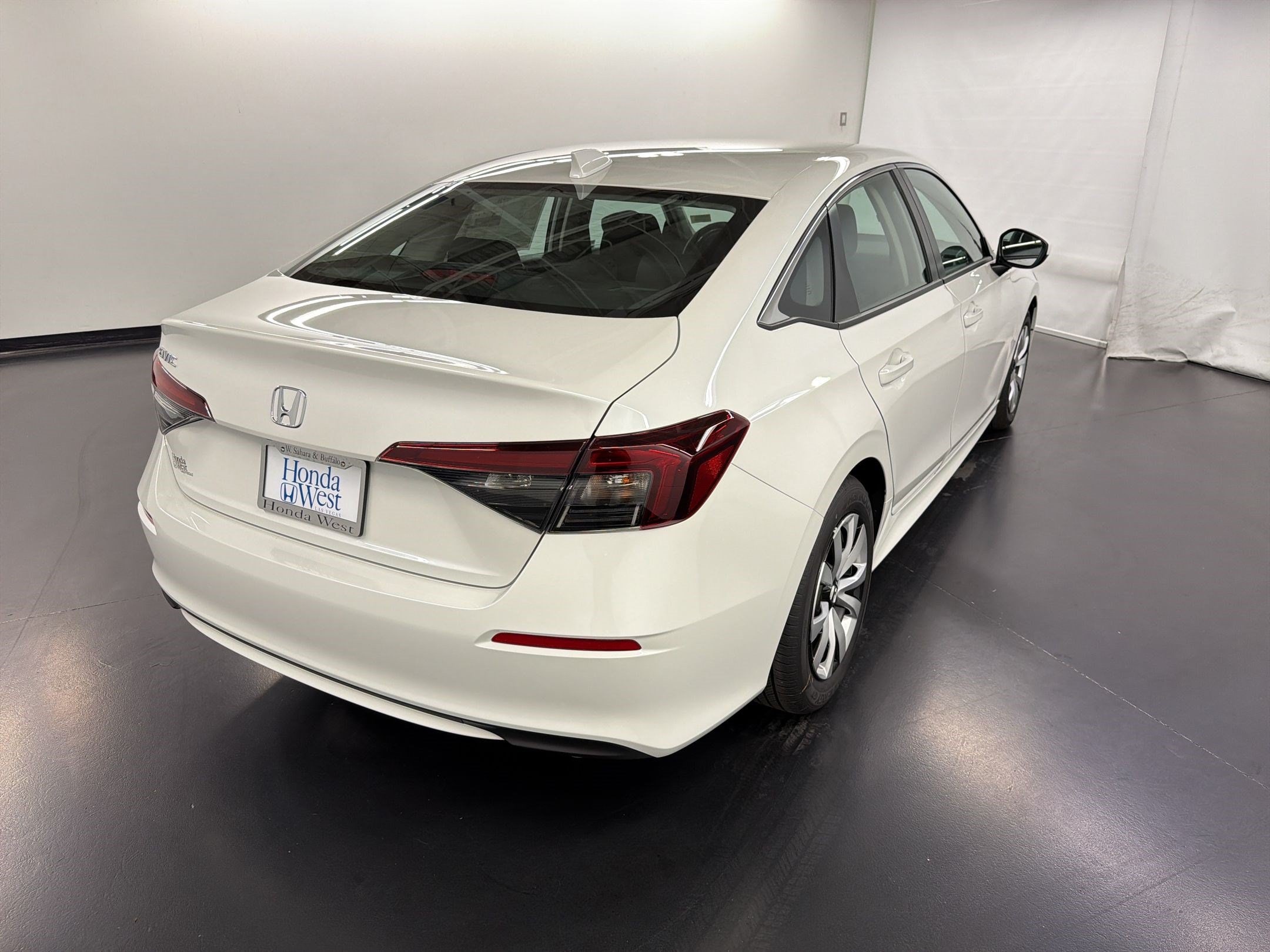 2026 Honda Civic LX - Photo 9