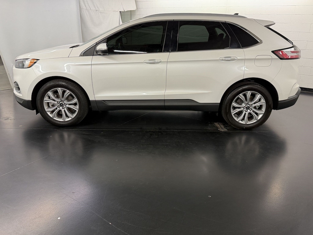 Used 2024 Ford Edge Titanium SUV