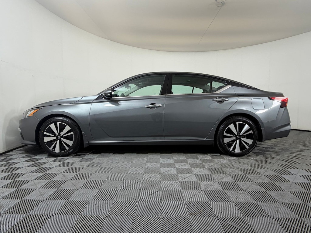 Used 2021 Nissan Altima 2.5 SL Sedan