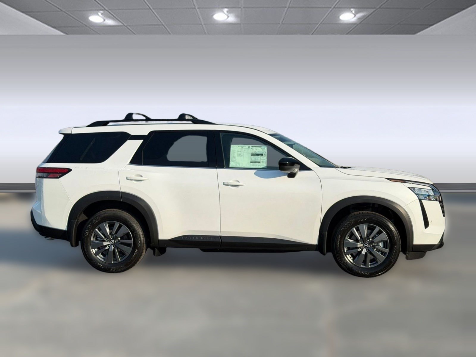 2026 Nissan Pathfinder SV - Photo 12