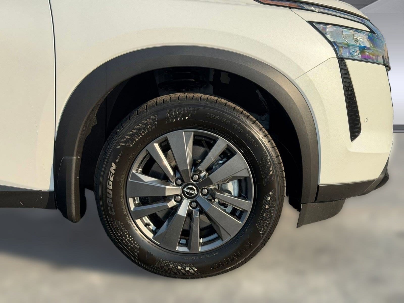 2026 Nissan Pathfinder SV - Photo 15