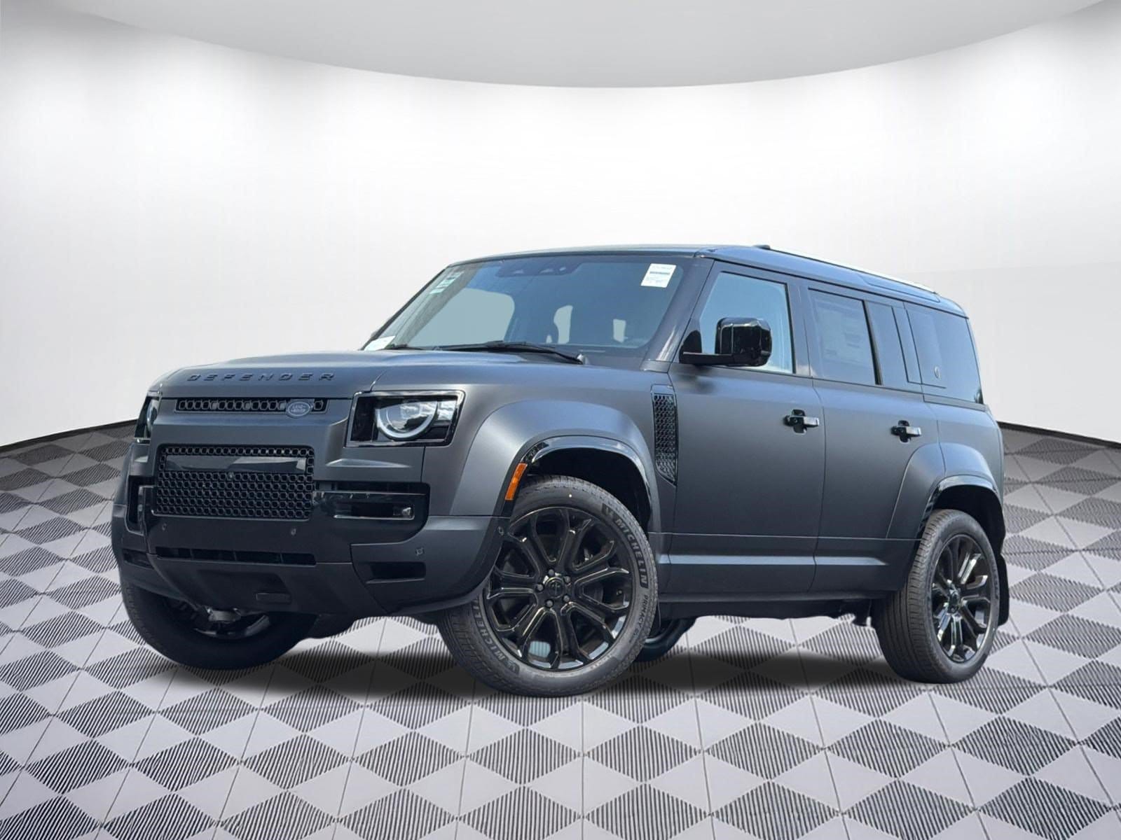 2026 Land Rover Defender 110 Octa Black
