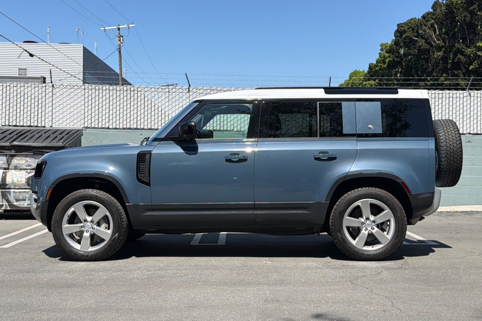 Used 2023 Land Rover Defender 110 SE 110 SE AWD