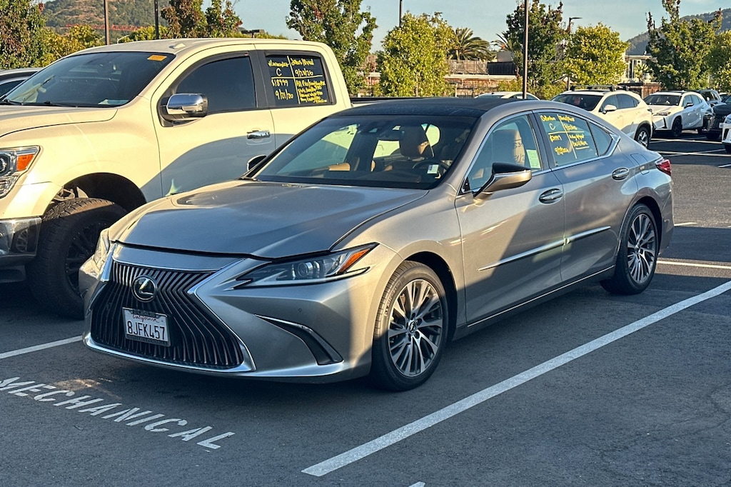 Used 2019 Lexus ES 350 Luxury Sedan