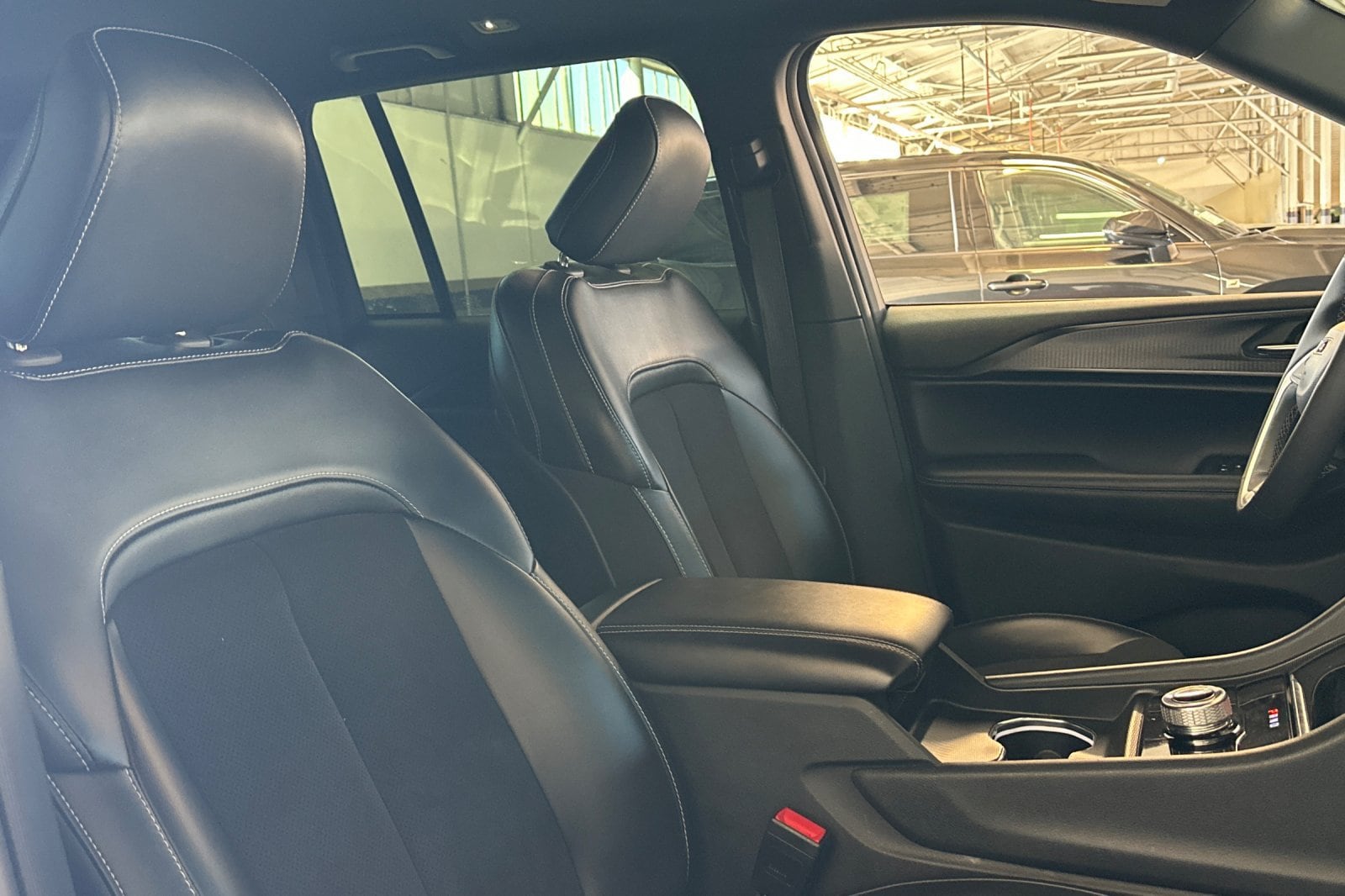 2023 Jeep Grand Cherokee Altitude - Photo 27
