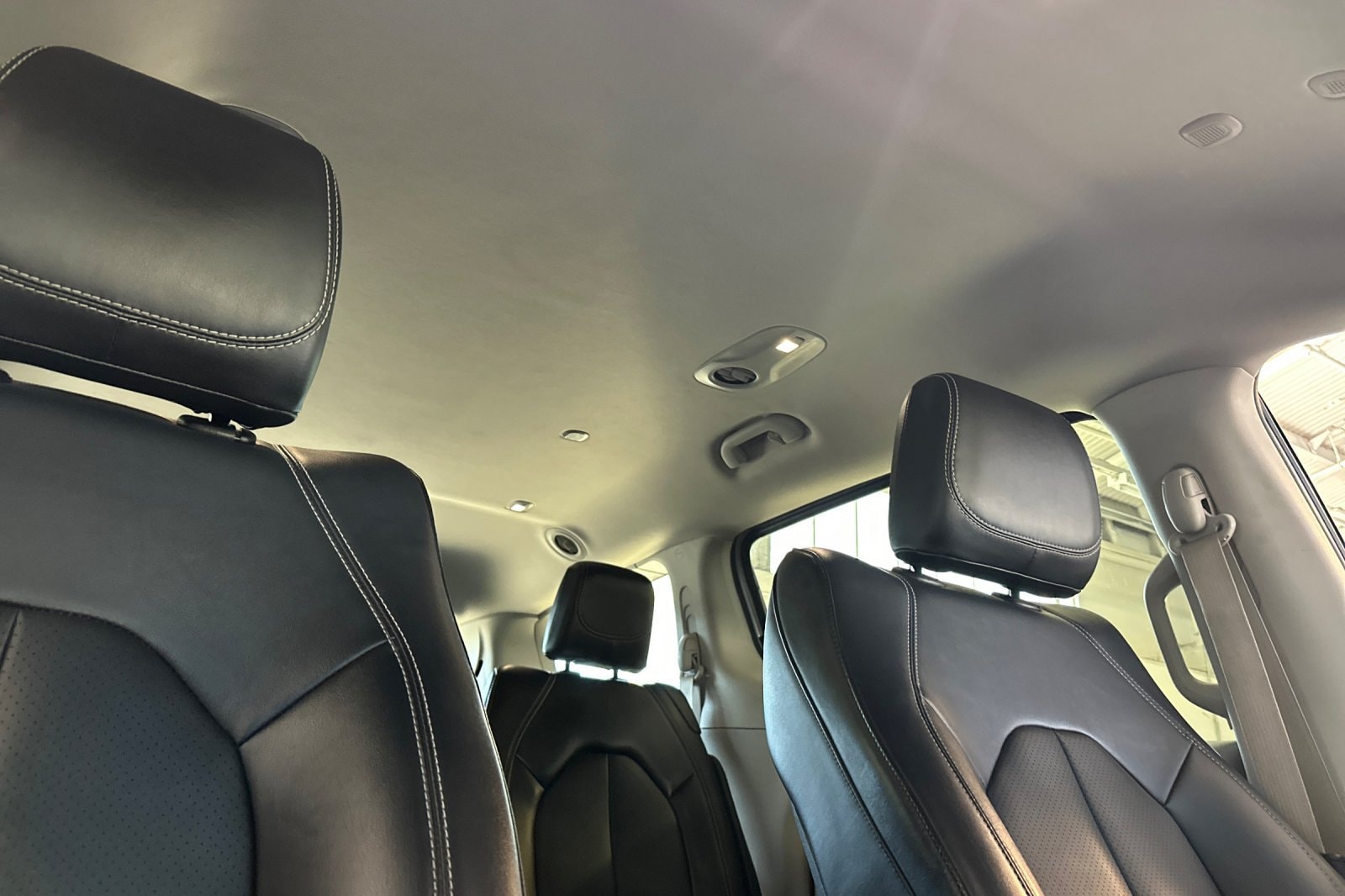 2024 Chrysler Pacifica Touring L - Photo 25