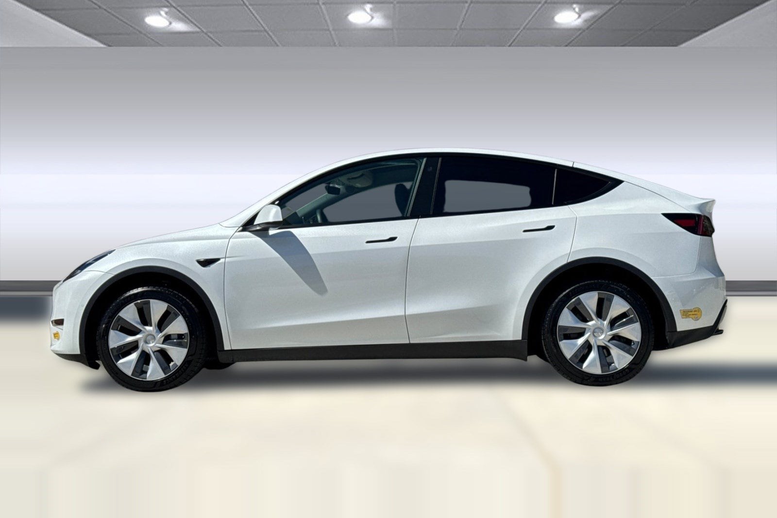 Used 2022 Tesla Model Y Long Range with VIN 7SAYGDEE5NF511080 for sale in Colma, CA