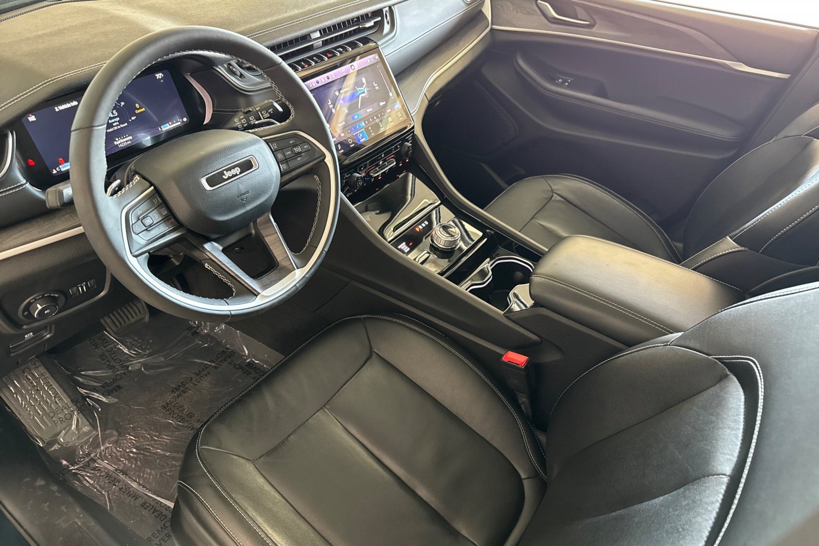 Used 2023 Jeep Grand Cherokee Limited SUV
