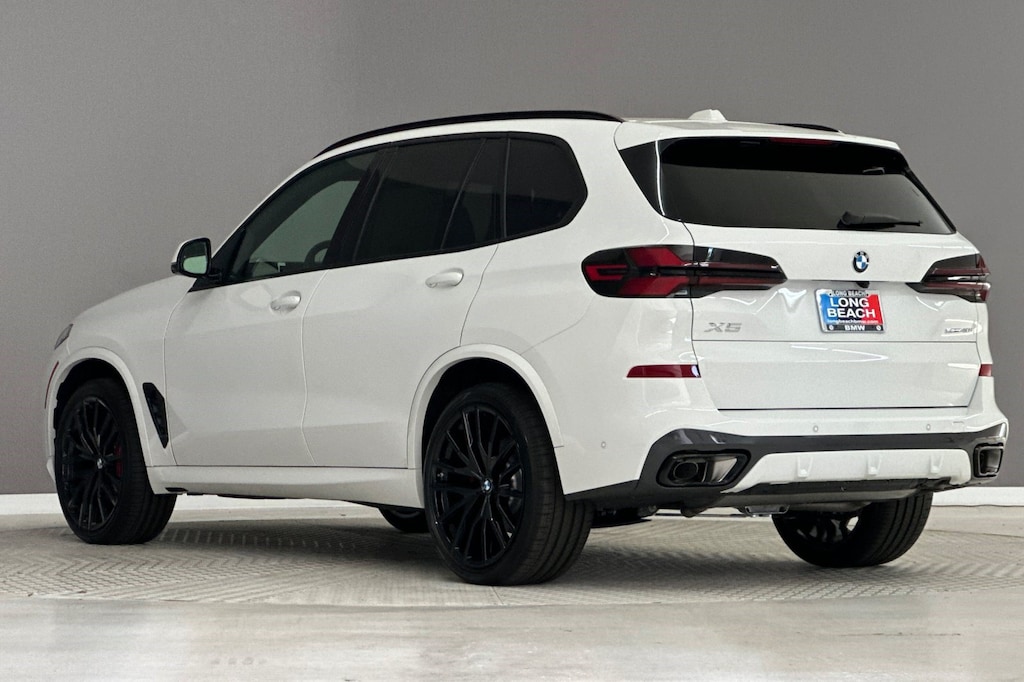 New 2026 BMW X5 sDrive40i SUV