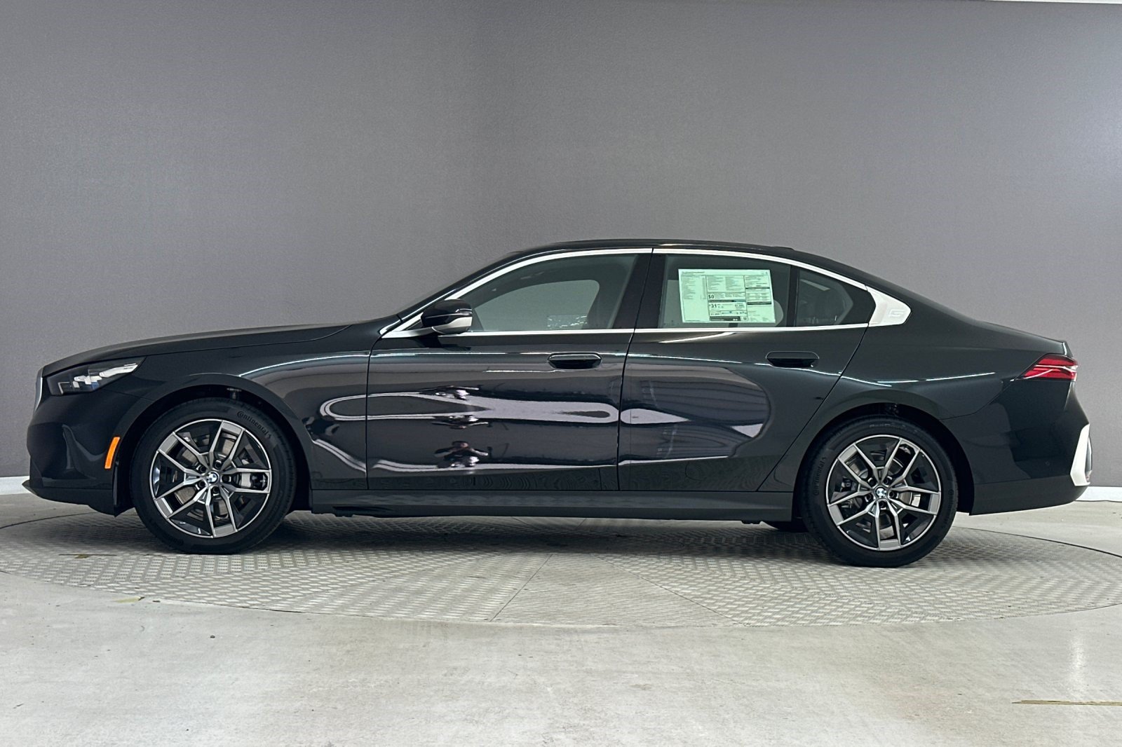 New 2027 BMW 530i Sedan