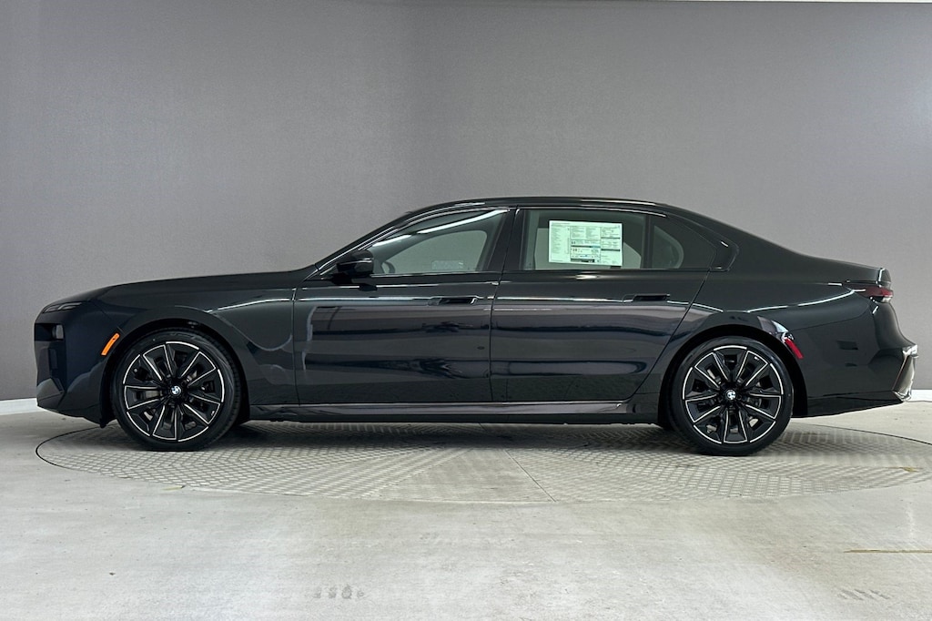 New 2026 BMW 740i Sedan
