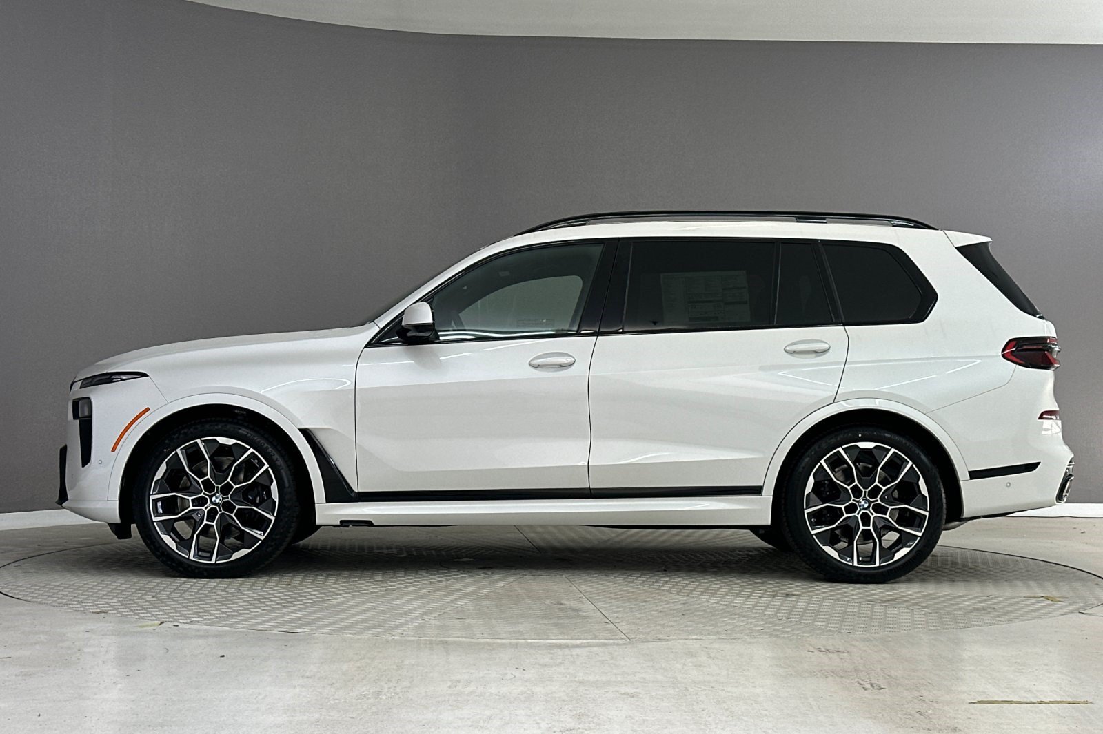 New 2027 BMW X7 xDrive40i SUV