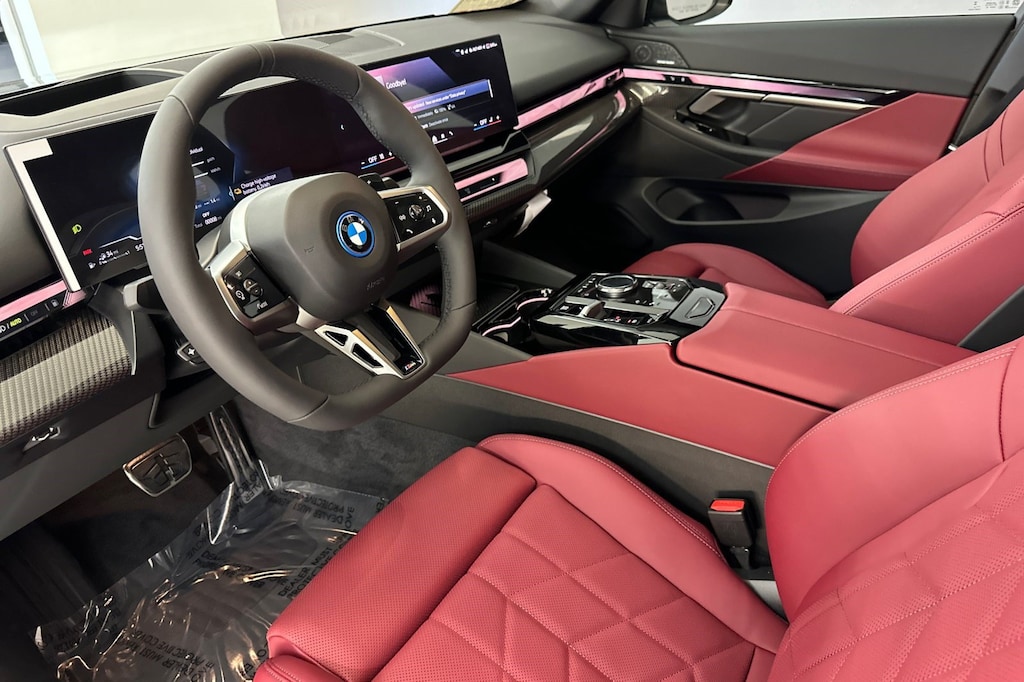 New 2027 BMW 550e xDrive Sedan