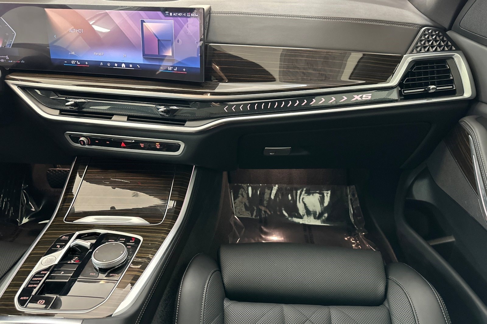 2026 BMW X5 40i - Photo 33
